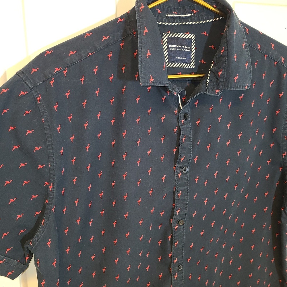 Denim & Flower Red Flamingo Print Button Down Shirt Mens Size XL Slim Fit Blue